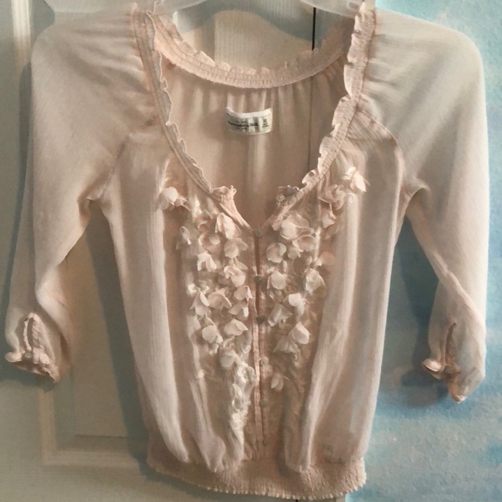 A&F ruffle top